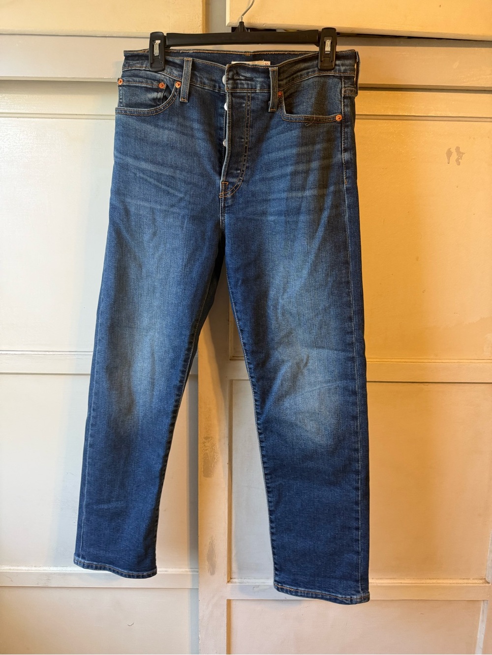 Levi's Wedgie Straight Leg Jeans in Dark Wash 30 x 28